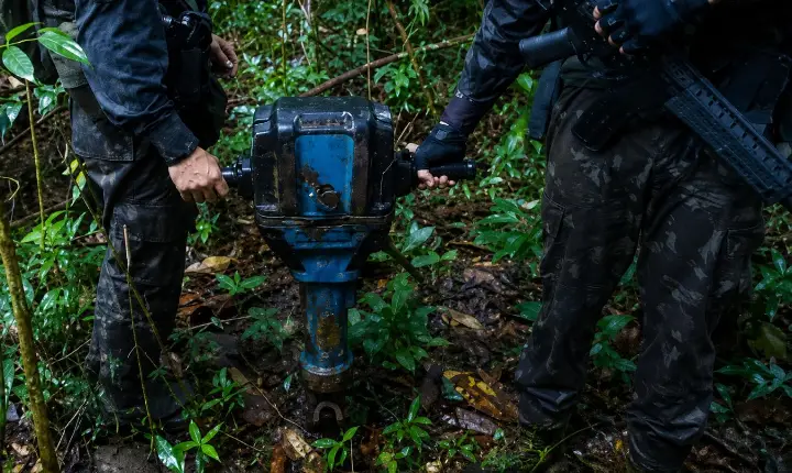 Operação “Flecha Noturna V” desarticula infraestrutura do garimpo ilegal na TI Yanomami