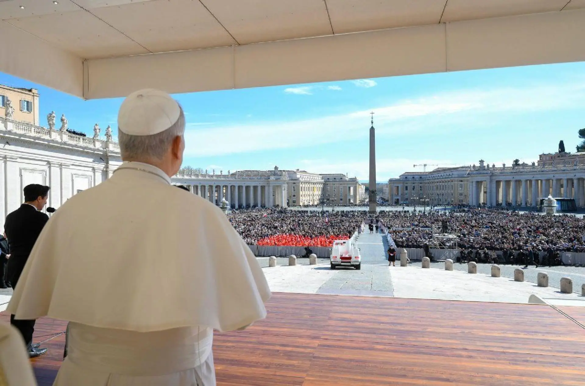 Papa afirma que Igreja não pode errar na fé enquanto comunhão dos fiéis