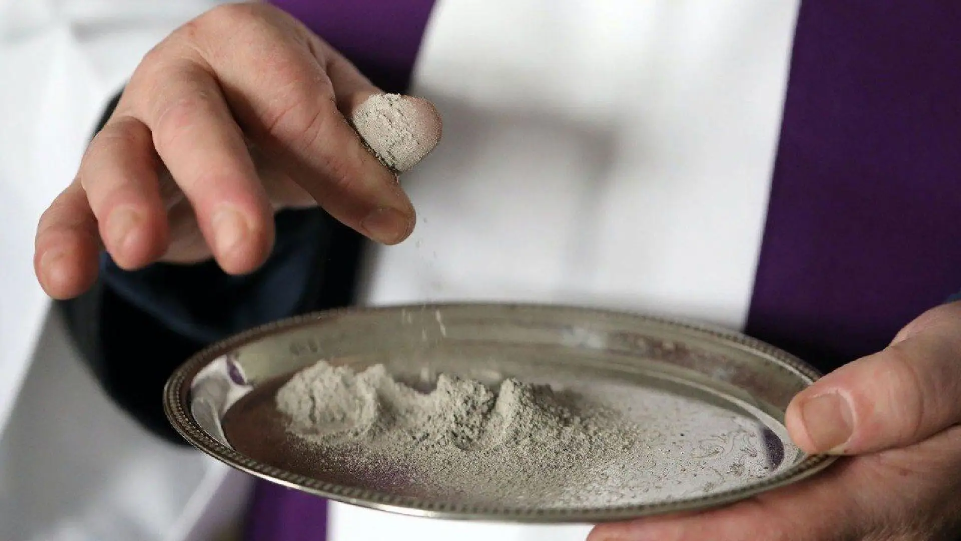 Papa incentiva conversão do coração e jejum das palavras na Quaresma