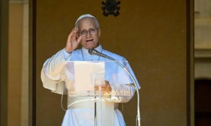 Papa Leão XIV pede a Maria consolo para povos afetados por guerras e crises