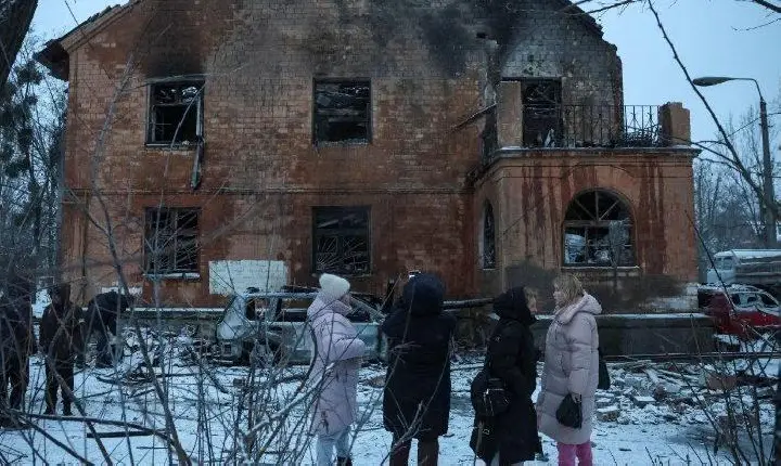 Papa manifesta preocupação com Irã e Síria e pede paz na Ucrânia