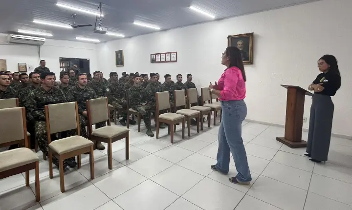 PCRR leva orientações sobre Lei Maria da Penha a militares do Exército