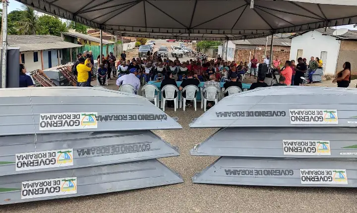 Pescadores de São Luiz do Anauá recebem embarcações e reforço na produção