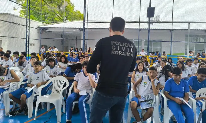 Polícia Civil leva palestras educativas a três municípios durante Operação Caminhos Seguros