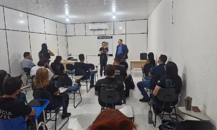 Policiais civis recebem treinamento teórico e prático sobre Cadeia de Custódia de Vestígios