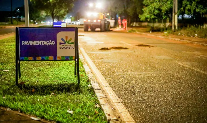 Prefeitura inicia recapeamento noturno na avenida São Sebastião e amplia serviços para 81 ruas