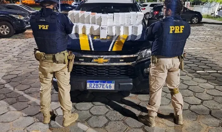 PRF apreende 176 celulares, arma de fogo e drogas durante ações da Operação Fronteira em Roraima