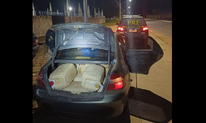 PRF apreende carro com 750 litros de gasolina irregular e veículo com restrição em Roraima