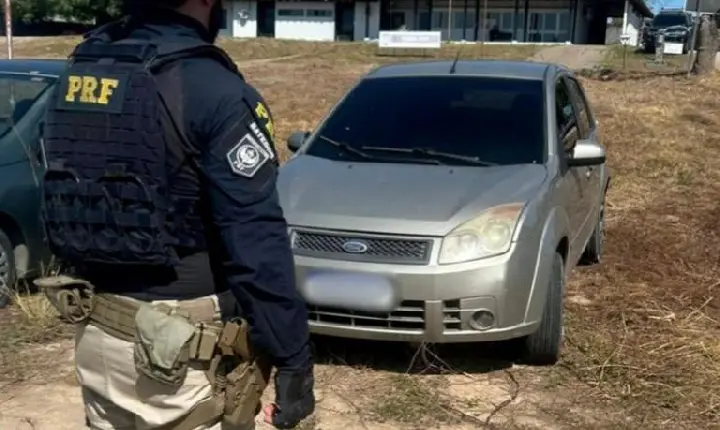 PRF apreende veículos, arma e prende reeducando em Roraima