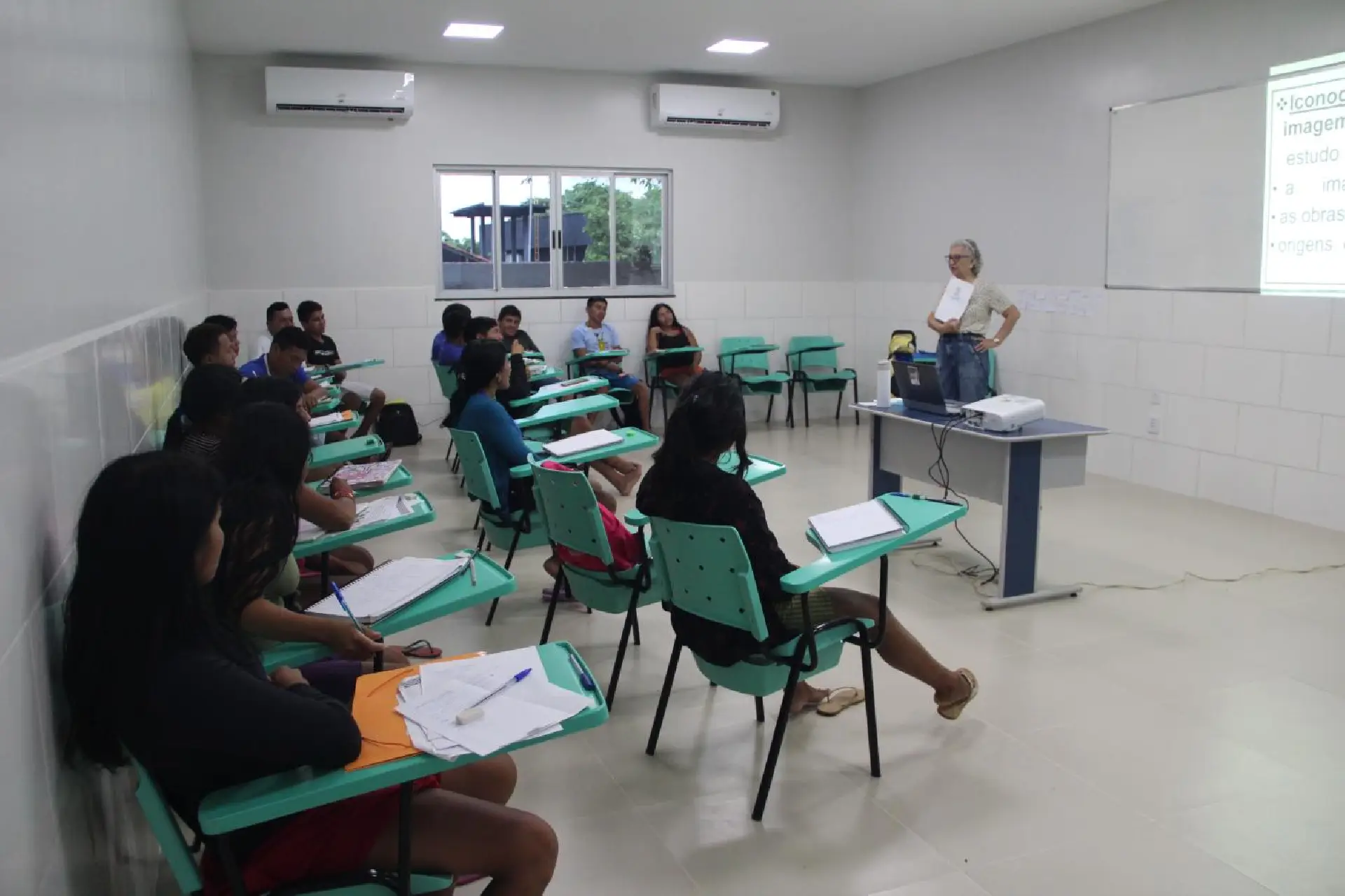 Professores da rede estadual podem se inscrever em novos cursos do Ceforr