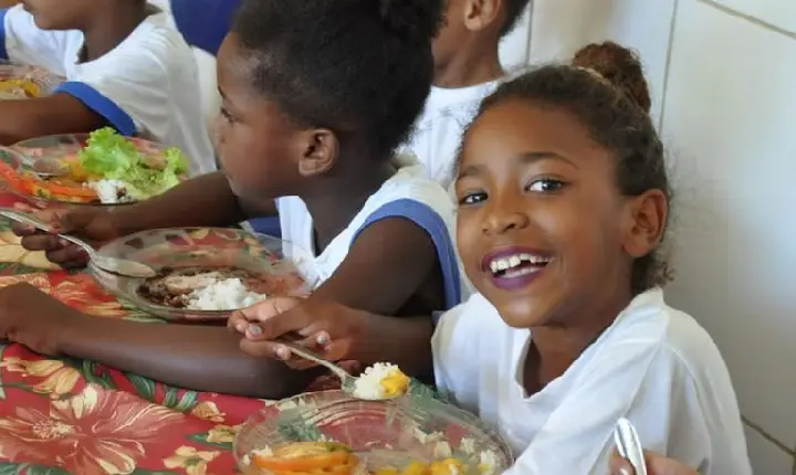 Programa federal fortalece merenda escolar e agricultura familiar em Roraima