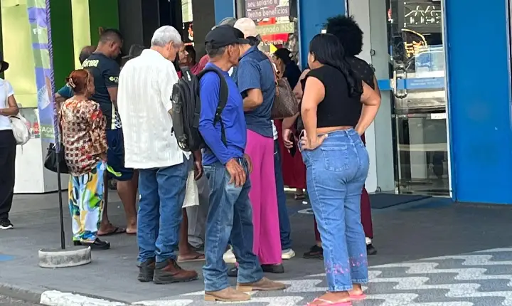 Promoções da Semana do Consumidor impulsionam vendas e acendem alerta para planejamento financeiro