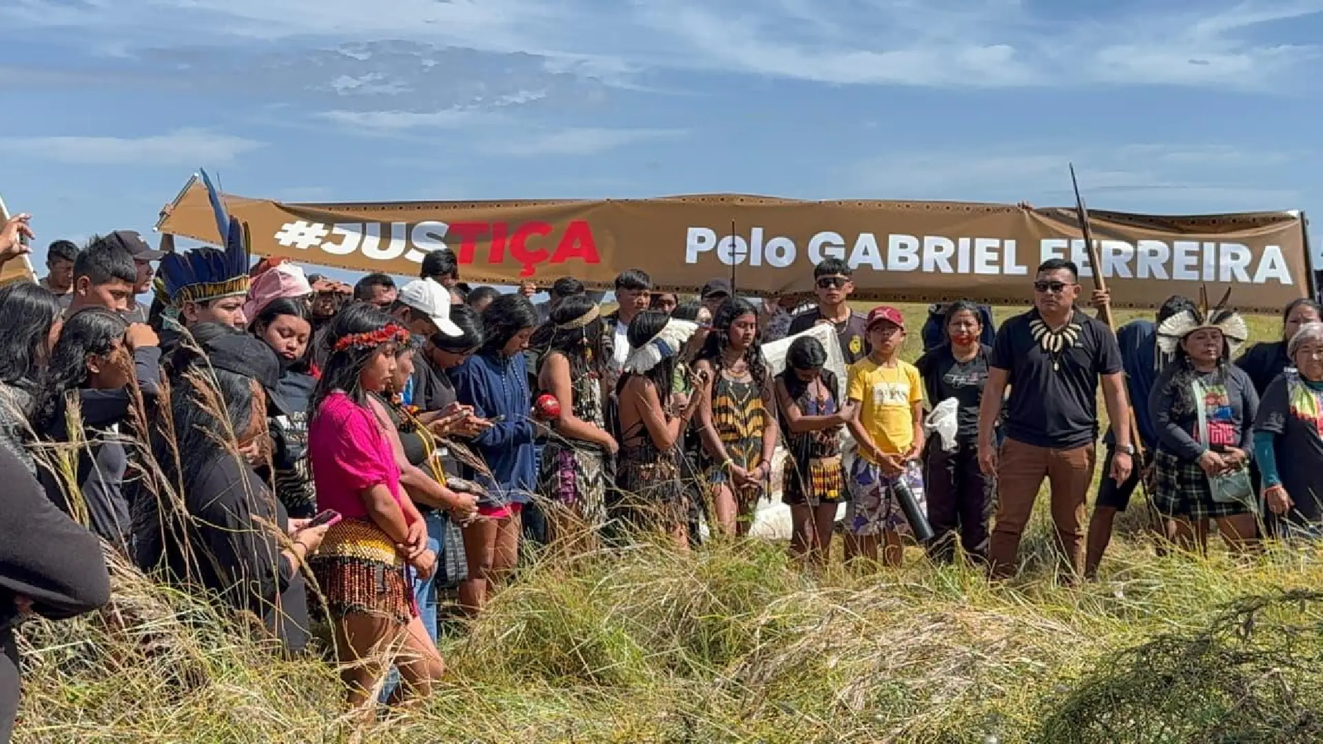 “Quem matou Gabriel?”: indígenas realizam ato e cobram respostas das autoridades