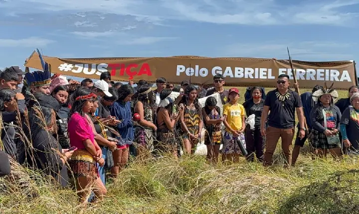 “Quem matou Gabriel?”: indígenas realizam ato e cobram respostas das autoridades