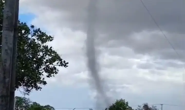 Redemoinho de terra assusta moradores da comunidade indígena do Canauanim, no Cantá; veja o vídeo