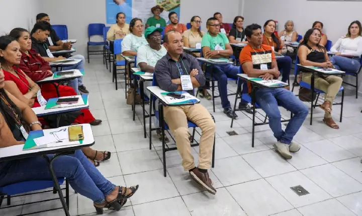 Representantes de associações e produtores rurais participam de oficina de capacitação em Roraima