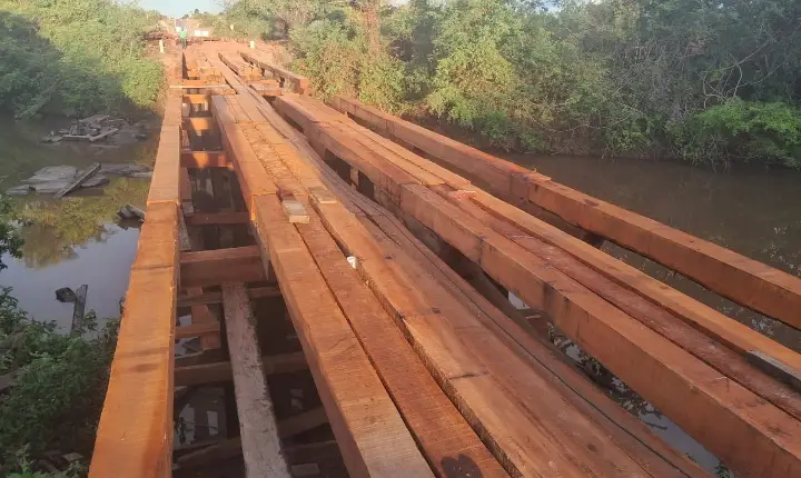 Roraima intensifica recuperação emergencial da RR-203, no Amajari