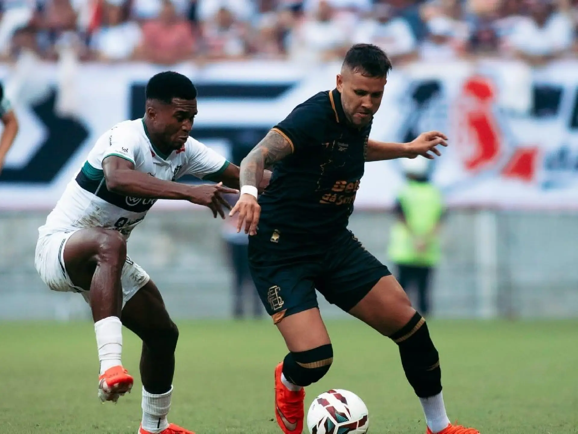 Roraimense marca gol que garante acesso do Santa Cruz à Série B