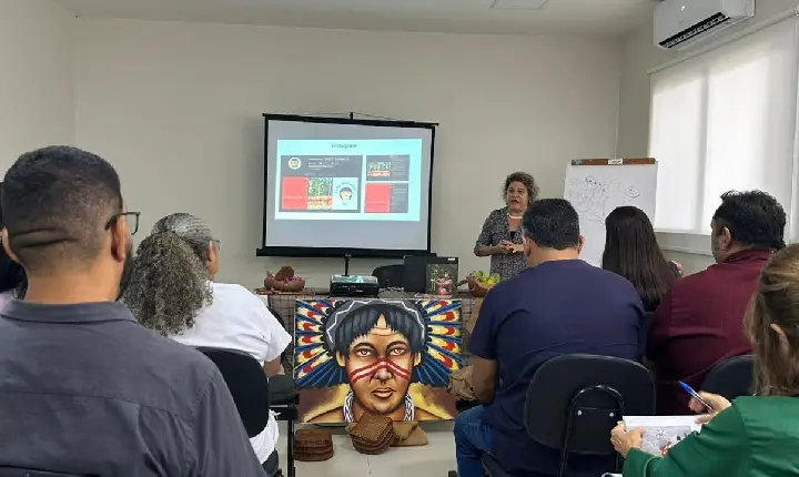 Saberes ancestrais ganham espaço em feira de artesanato no HMI durante semana dos Povos Originários