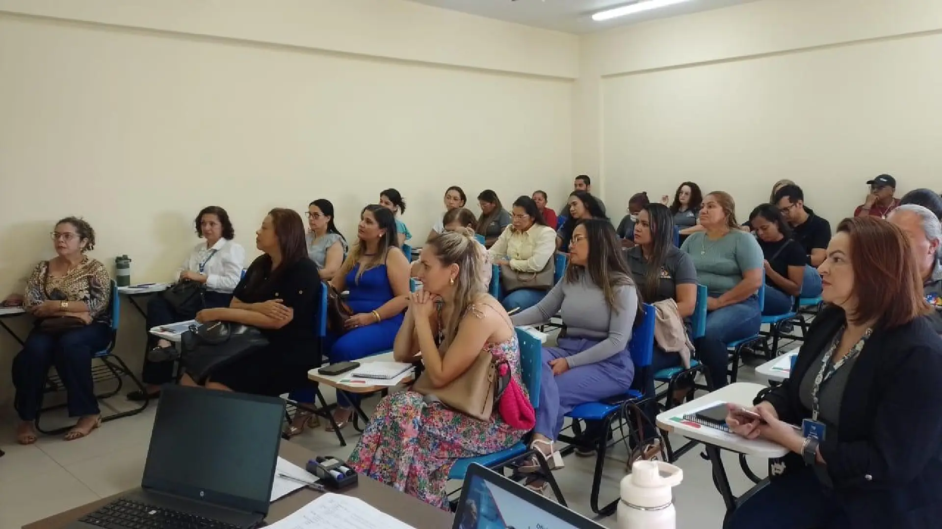 Sesau capacita profissionais da saúde para novo método de rastreio do Câncer do Colo do Últero