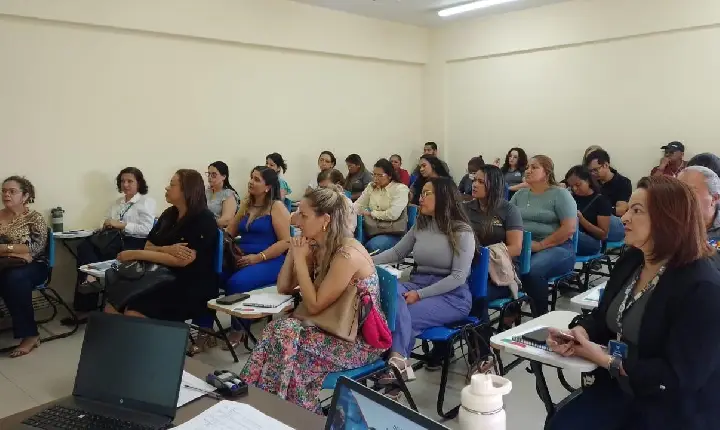 Sesau capacita profissionais da saúde para novo método de rastreio do Câncer do Colo do Últero