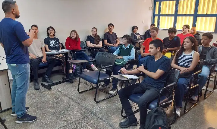Sest Senat pré-seleciona 54 estudantes para entrevista de emprego