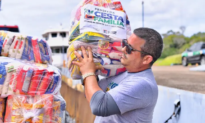 Setrabes inicia entrega do Cesta da Família na região Norte de Roraima