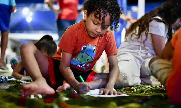 Setrabes lança campanha “Árvore do Saber” para doação de livros infantis