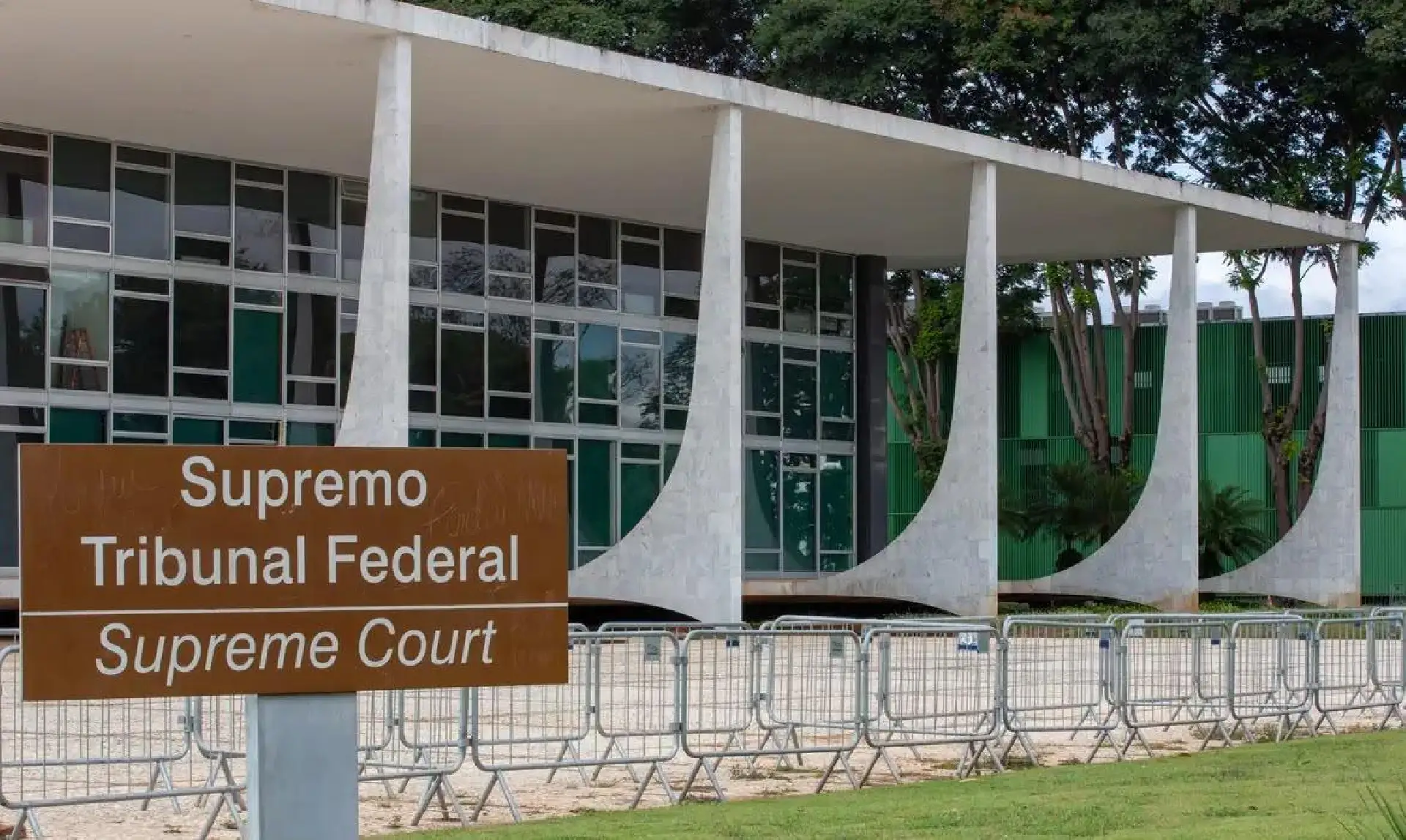 STF analisa nesta terça abertura de investigação sobre Alexandre de Moraes