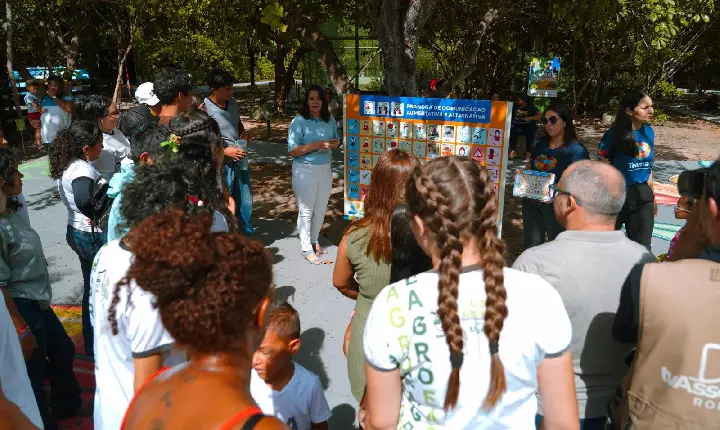 Teamarr e Bosque dos Papagaios inauguram placa de comunicação inclusiva em Boa Vista
