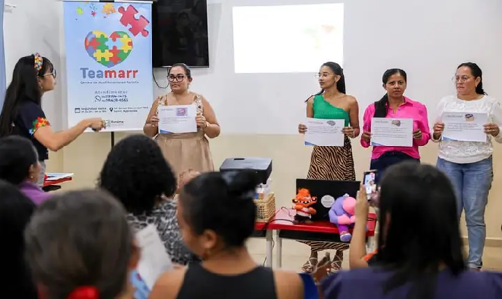 Teamarr leva ciclo de formação sobre autismo para comunidade da Vila São José