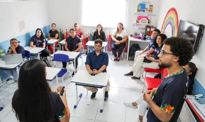 Teamarr promove capacitação sobre autismo para profissionais da educação