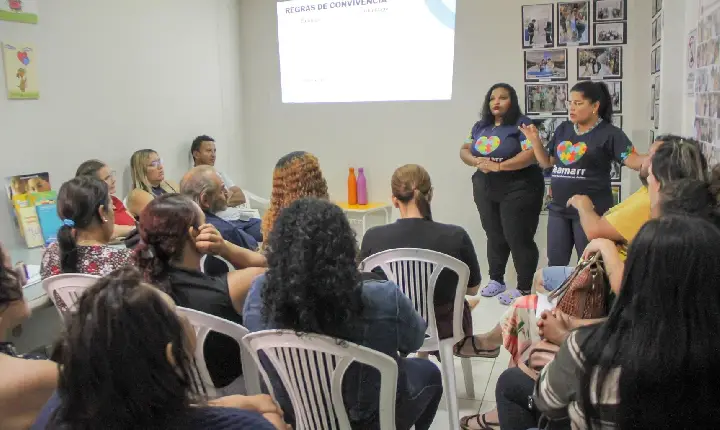 Teamarr reforça apoio a pais durante reunião do Grupo de Habilidades Sociais