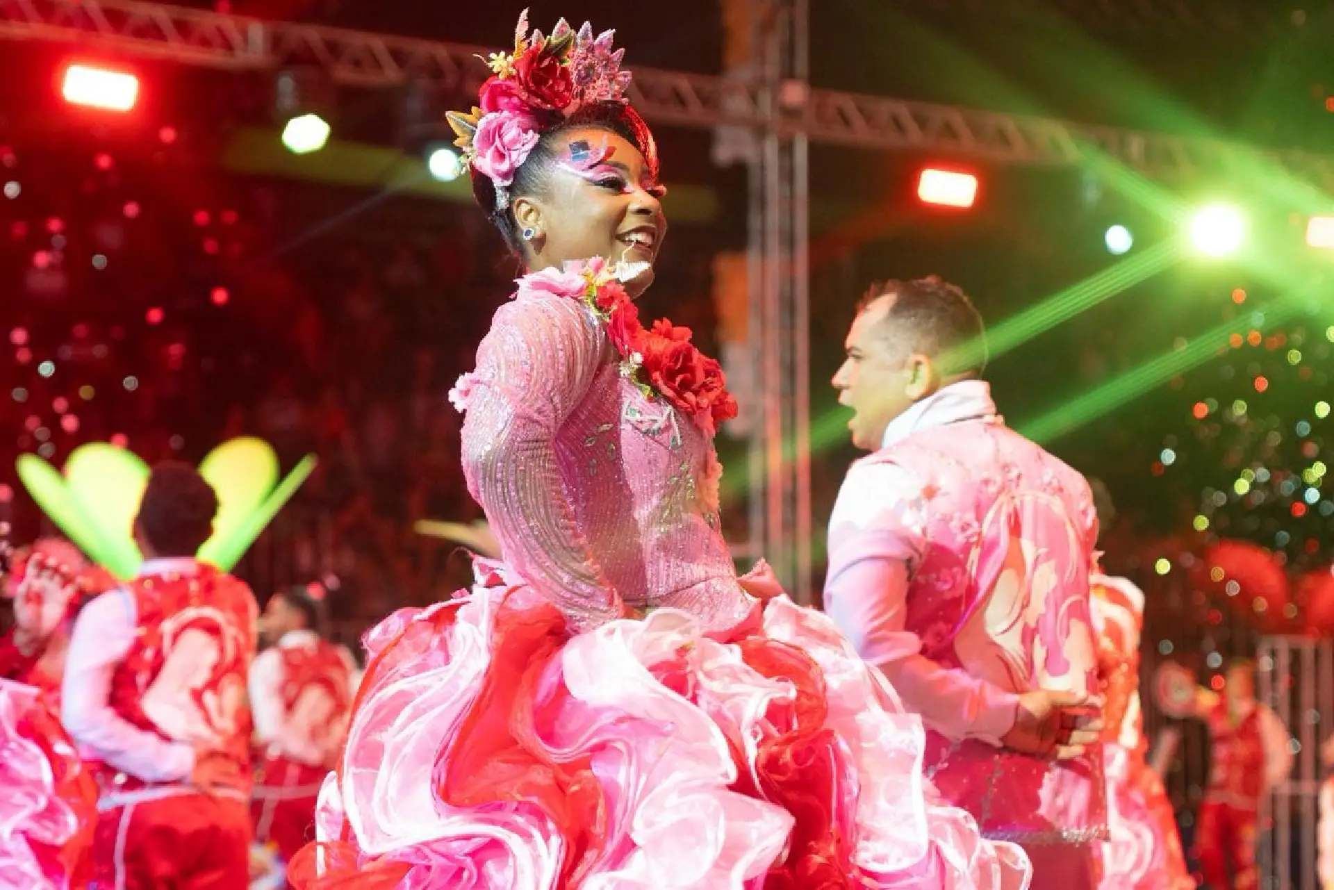Terceira noite do Concurso de Quadrilhas leva tradição e diversidade cultural à Arena Junina