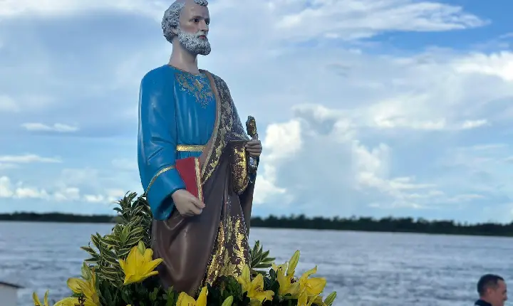 Tradicional procissão fluvial marca a solenidade do padroeiro dos pescadores em Boa Vista.