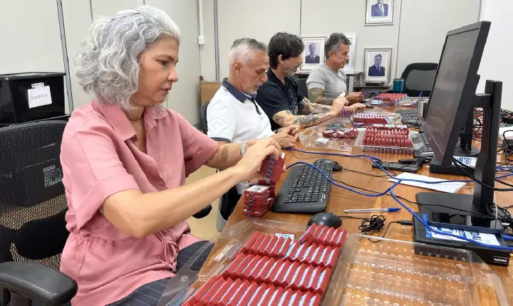 TRE-RR inicia preparação das urnas para o segundo turno presidencial