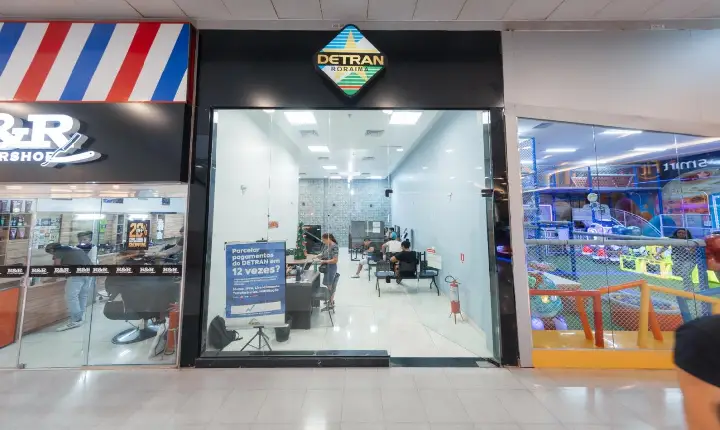 Unidade do Detran no shopping segue como uma alternativa à sede do órgão