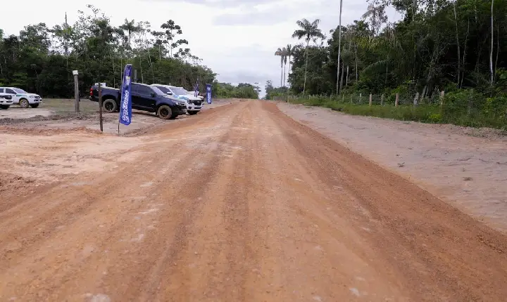 Vicinal Pé da Serra é entregue e fortalece produção agrícola no Cantá