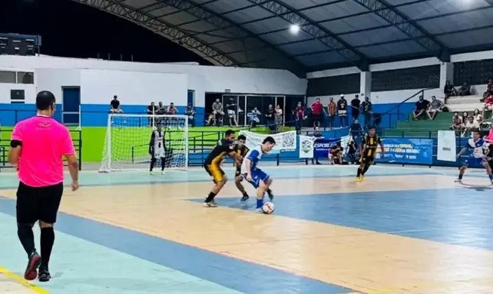 Vivaz e Buriti empatam em 4 a 4 no primeiro jogo da final da Taça Cidade de Boa Vista de Futsal