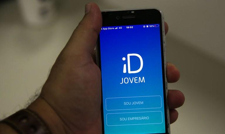 ID Jovem: App possibilita gratuidade em viagens e meia-entrada em eventos a jovens de baixa renda