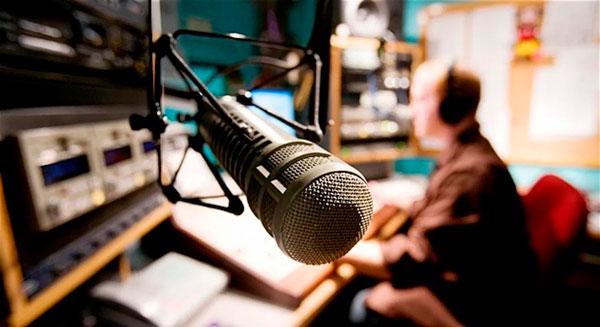 Pré-candidatos apresentadores de TV e Rádio devem se afastar dos programas