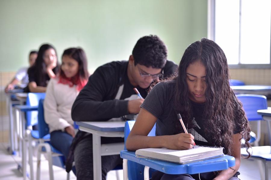 Alunos da rede estadual podem se inscrever no Programa Jovens Embaixadores