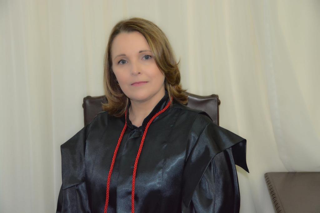 Elaine Bianchi toma posse na presidência do TRE-RR nesta quarta-feira (8)