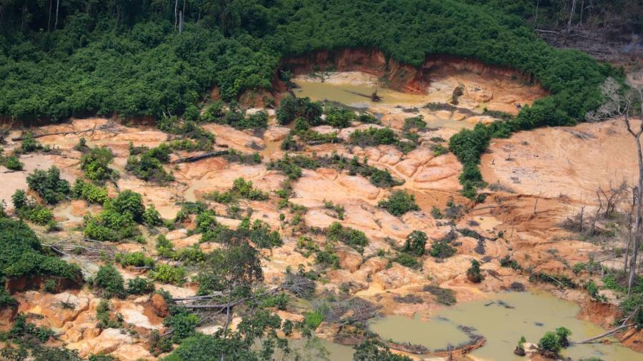 FAB reabre espaço aéreo em RR para saída espontânea de garimpeiros