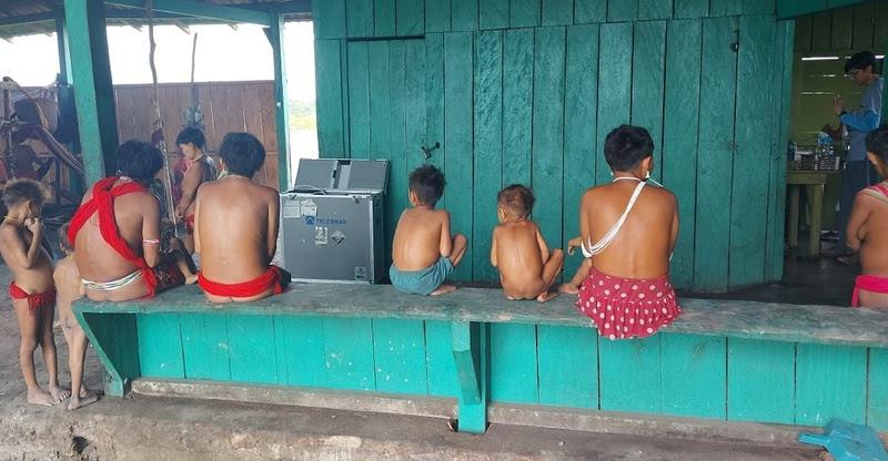 Ministro entrega antenas para prover internet em Terra Yanomami