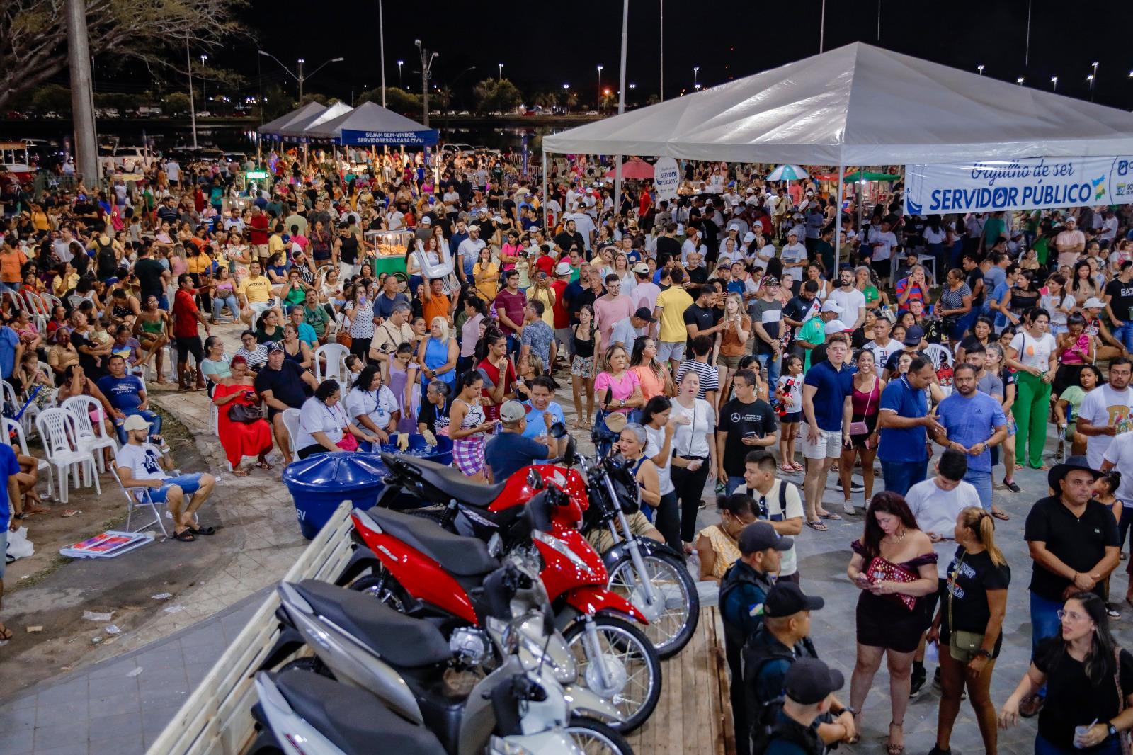 Evento reuniu cerca de 20 mil servidores no Parque Anauá