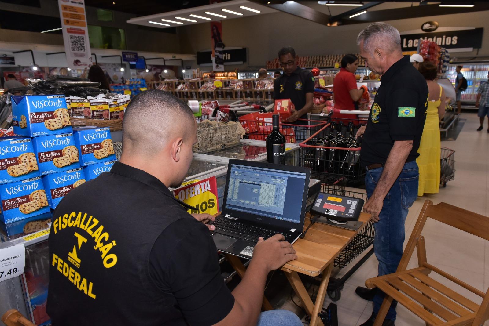 OPERAÇÃO NATAL SEGURO Ipem-RR realiza fiscalização de itens comercializados durante período de Natal e Ano Novo
