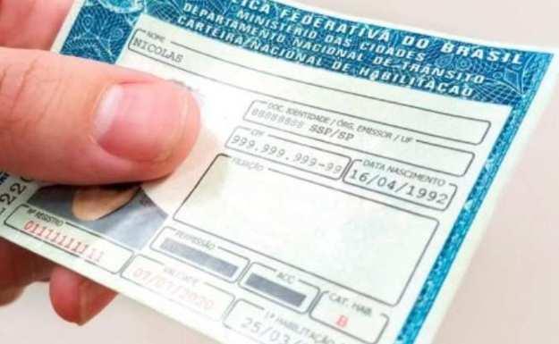 Multas por falta de exame toxicológico começam em 28 de janeiro; motoristas ainda podem regularizar situação