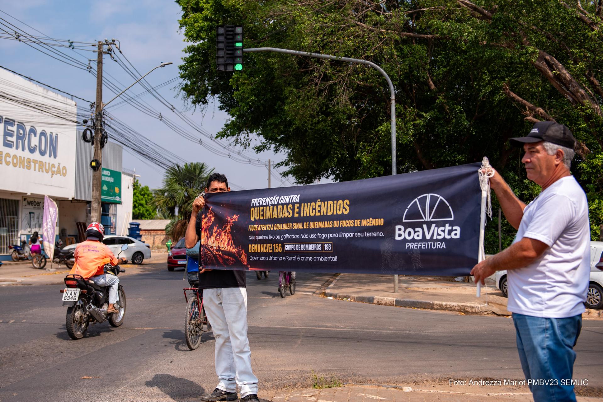 Prefeitura de Boa Vista promove blitz ambiental para sensibilizar população contra as queimadas urbanas