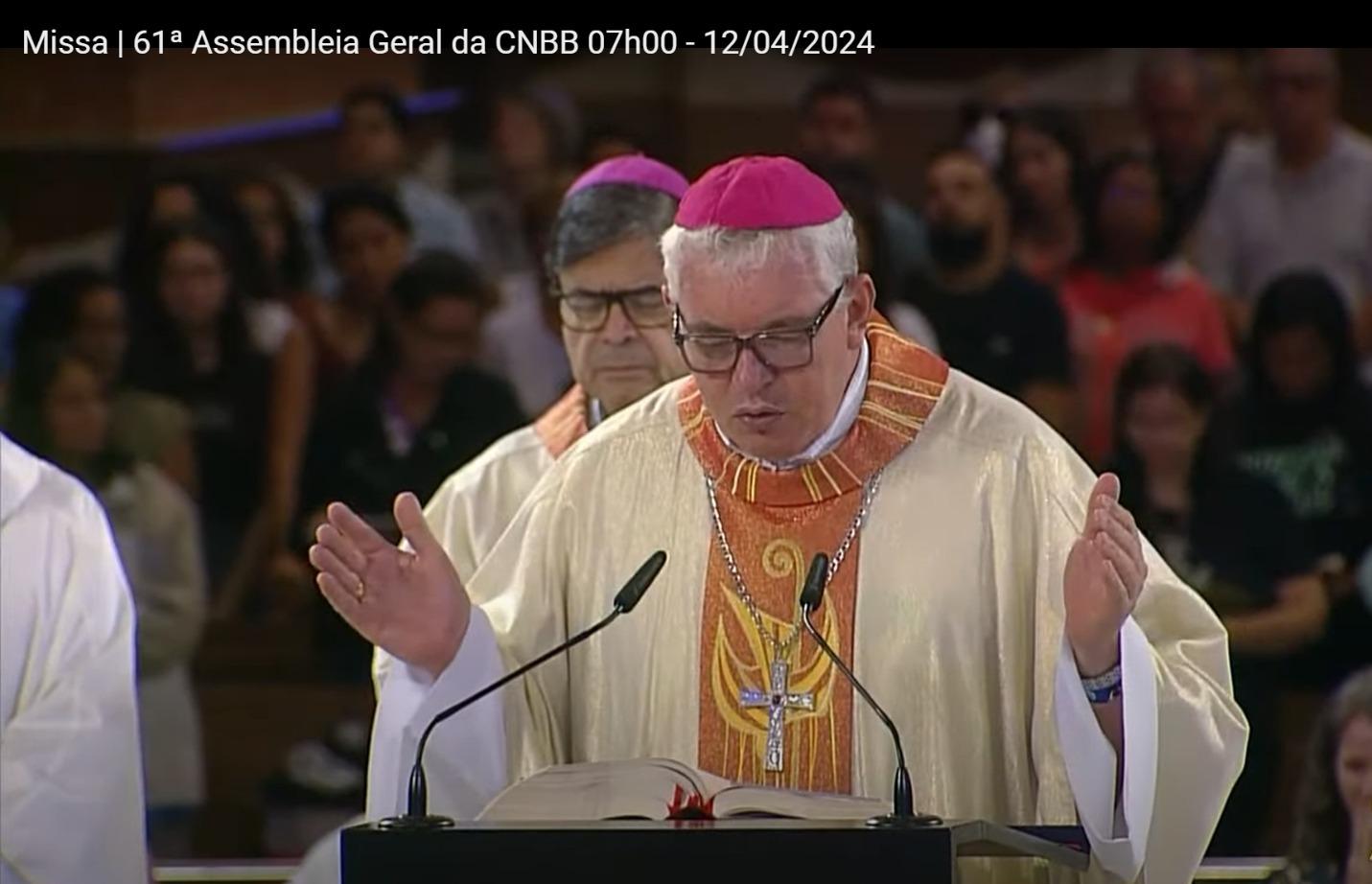 Bispos da CNBB Refletem sobre Realidades Social e Eclesial do Brasil